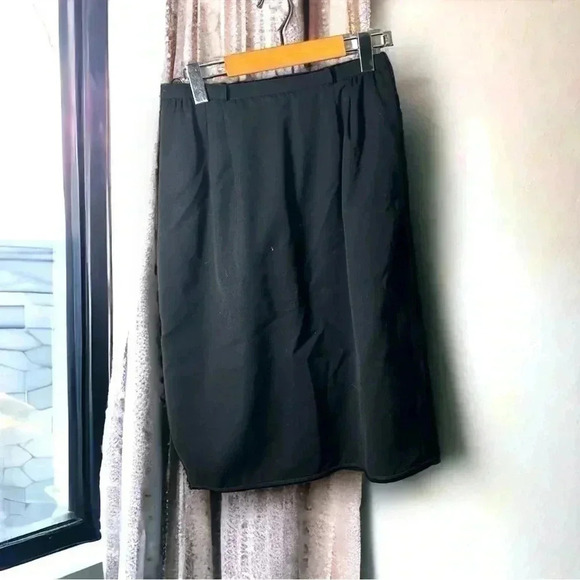 Vintage Valentino Midi Skirt - 4 office siren contemporary - Picture 2 of 6